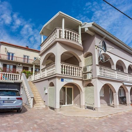 Apartments Mirela Crikvenica Luaran gambar