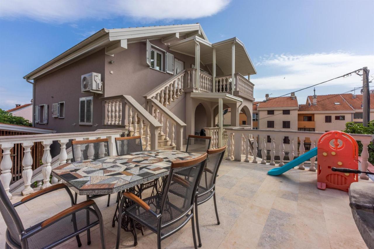 Apartments Mirela Crikvenica Luaran gambar