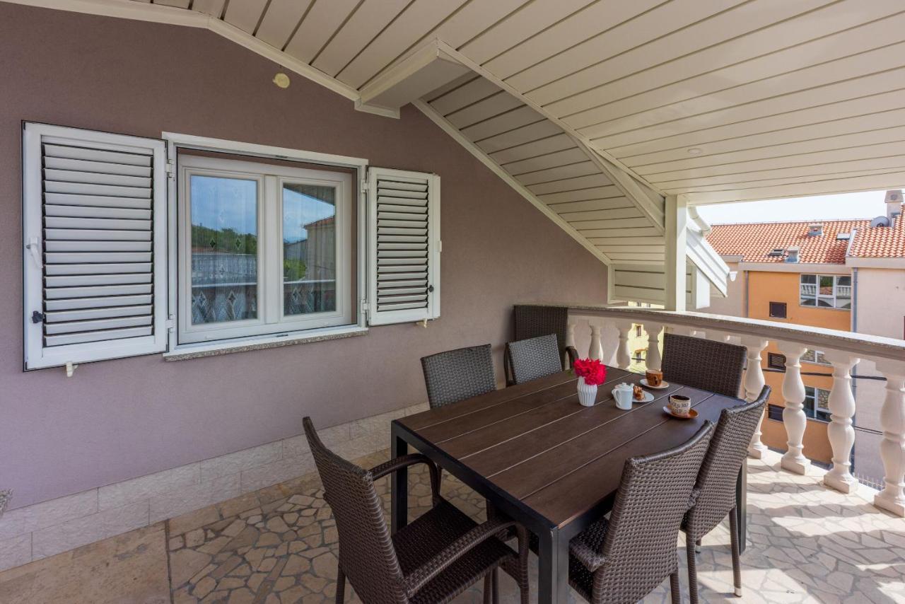 Apartments Mirela Crikvenica Luaran gambar